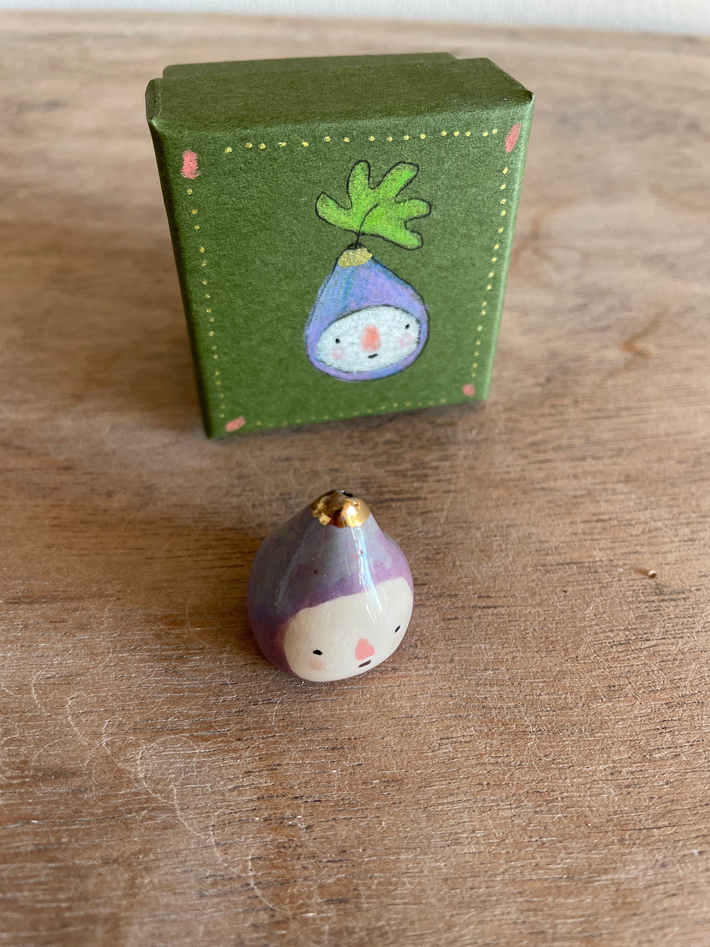 Mini figue faïence et or