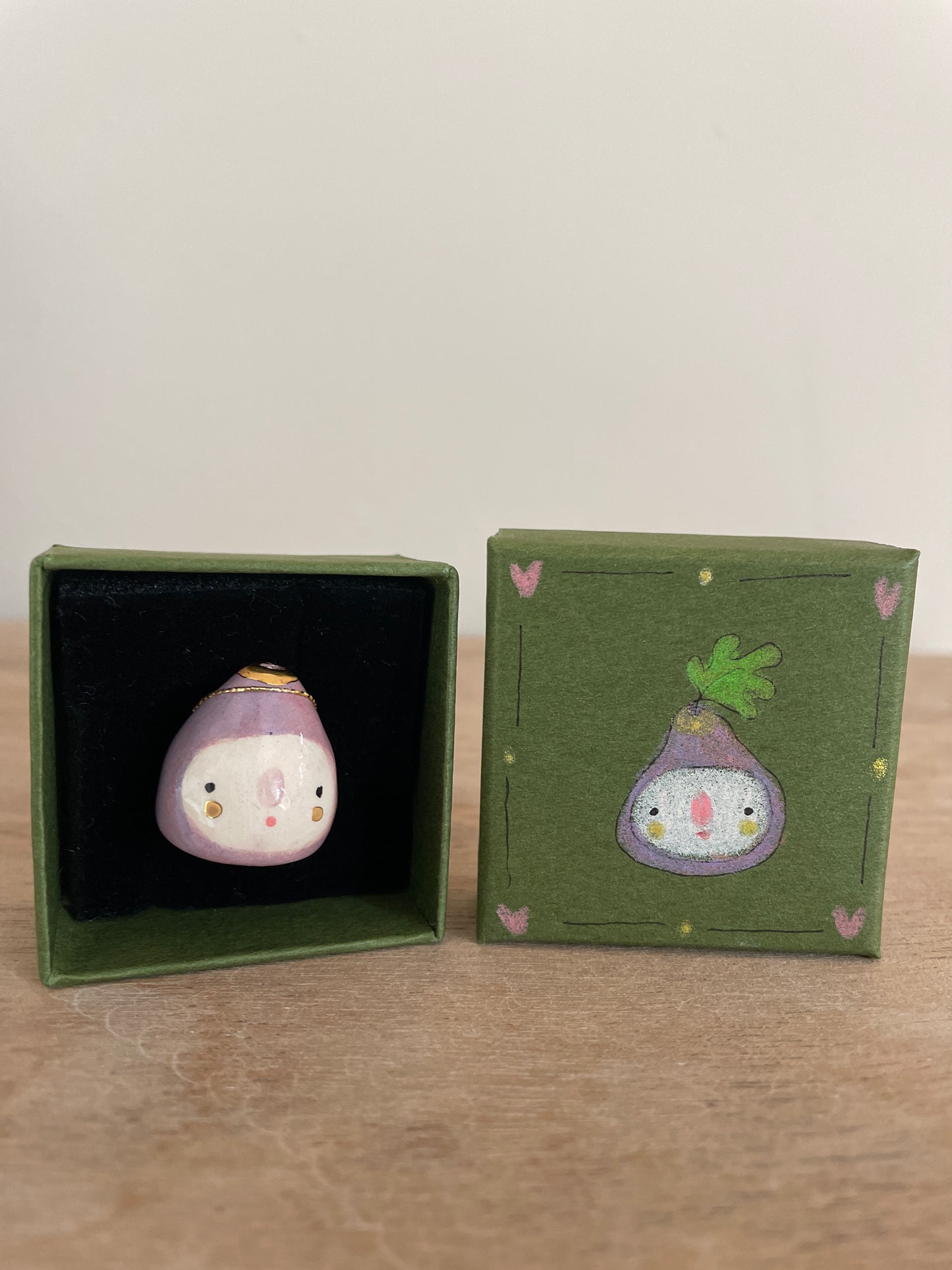 Mini figue faïence et or