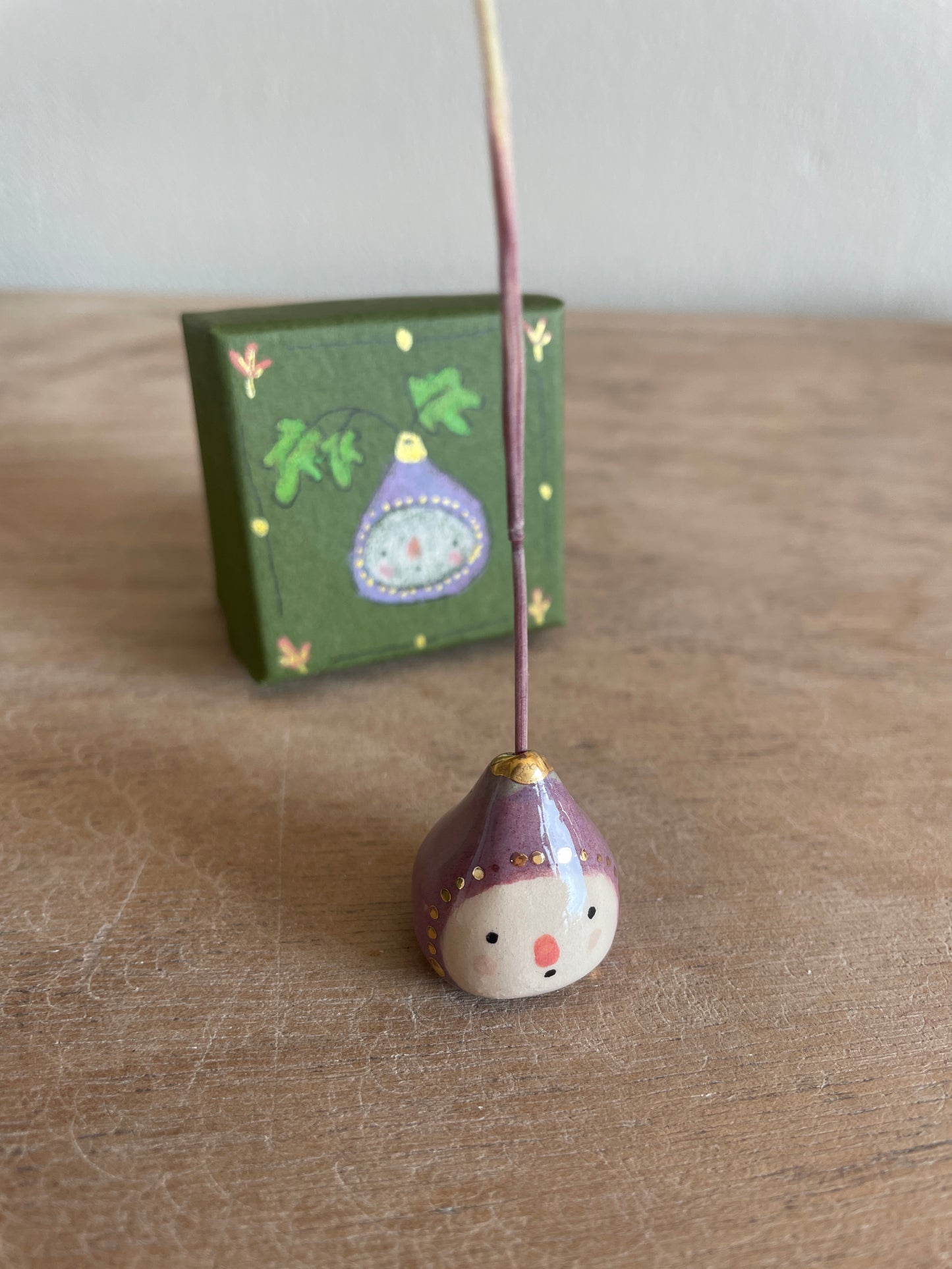 Mini figue faïence et or