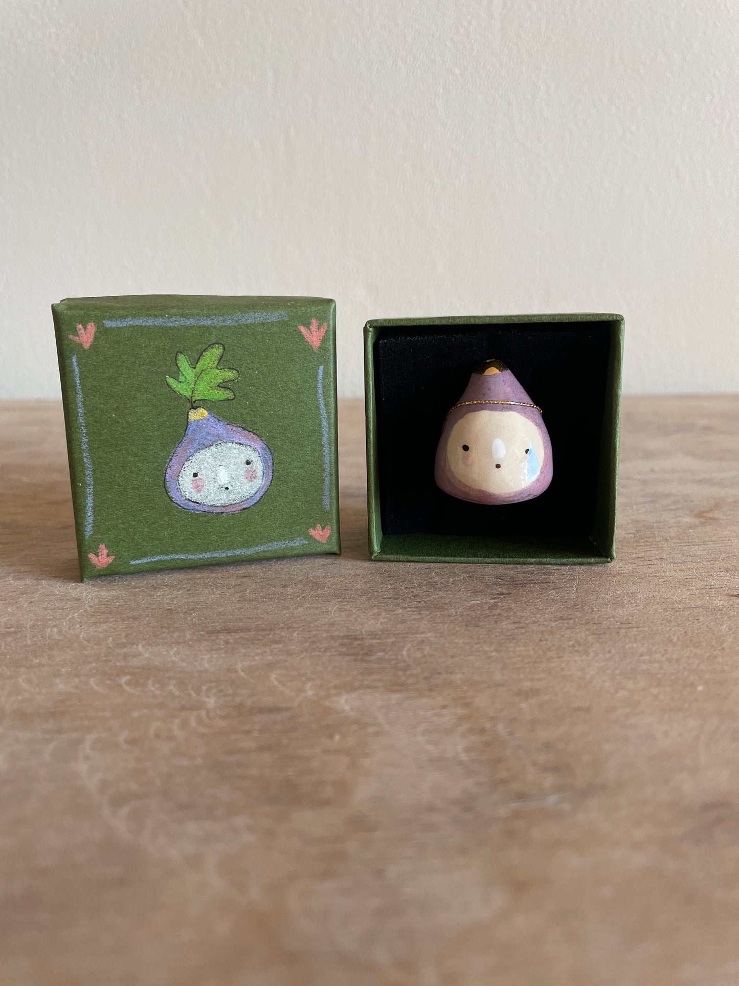 Mini figue faïence et or