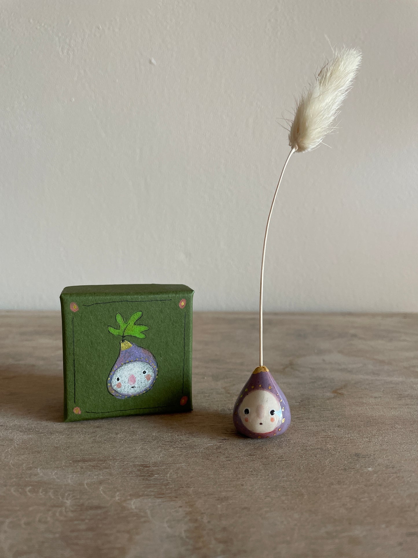 Mini figue faïence et or