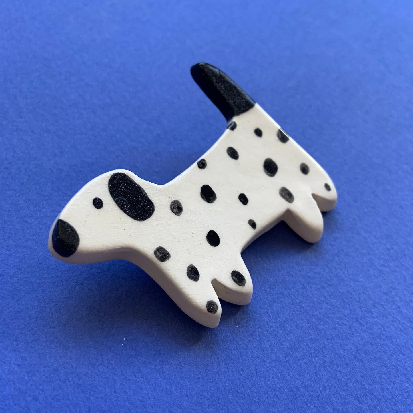 Broche chien dalmatien céramique émaillée